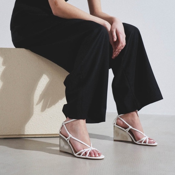 CHLOE Rebecca Sandals White Leather EU 39 Wedge Strappy Boho Silver Metallic New - Picture 1 of 12